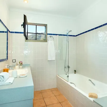 Papa: Serene Mountain Views In Cala San Vicente Pollenca