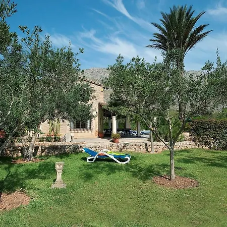 Papa: Serene Mountain Views In Cala San Vicente Villa Pollenca
