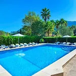 Papa: Serene Mountain Views In Cala San Vicente Pollenca